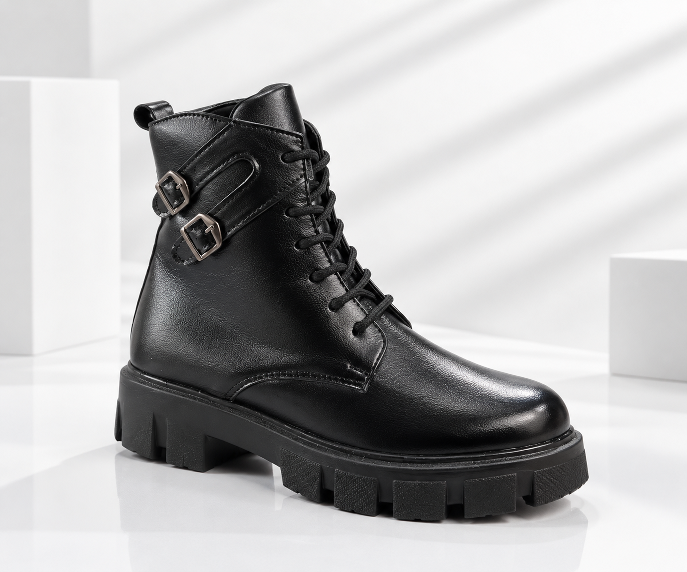 Women’s Lace-Up Boot