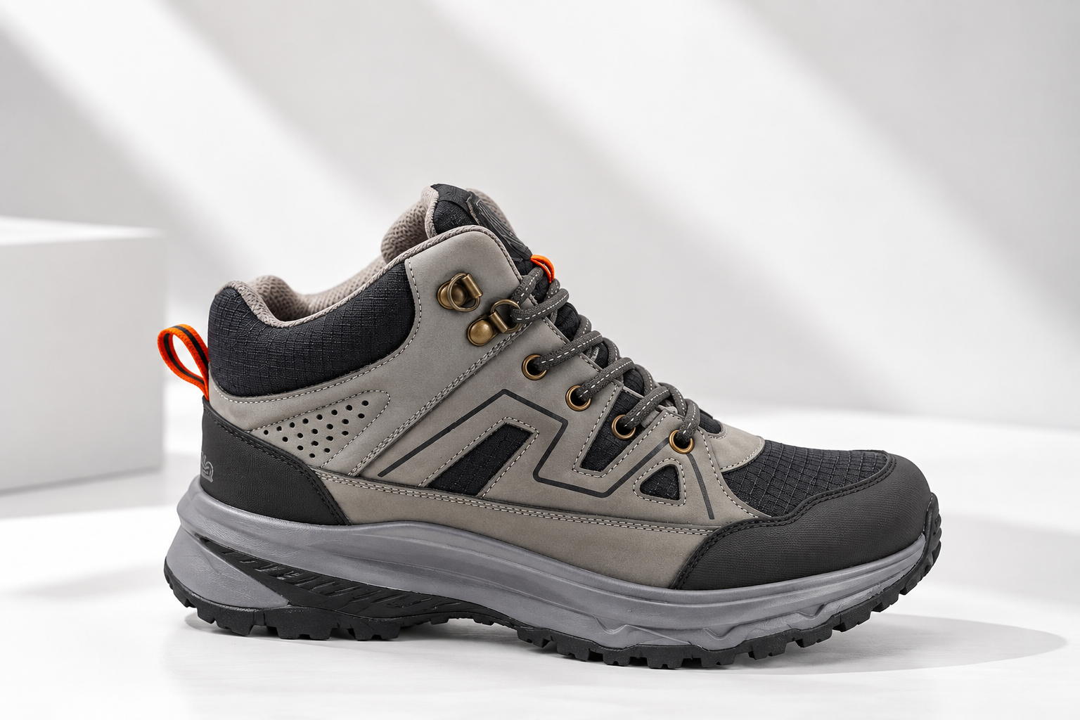 High-Level Cushioning Tracking Shoe For Men